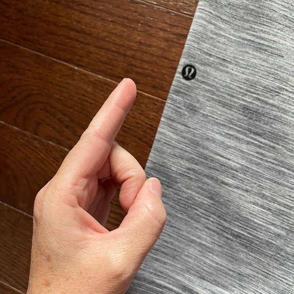 Lululemon Athletica Gray Women's Pants - Picture 8 of 8